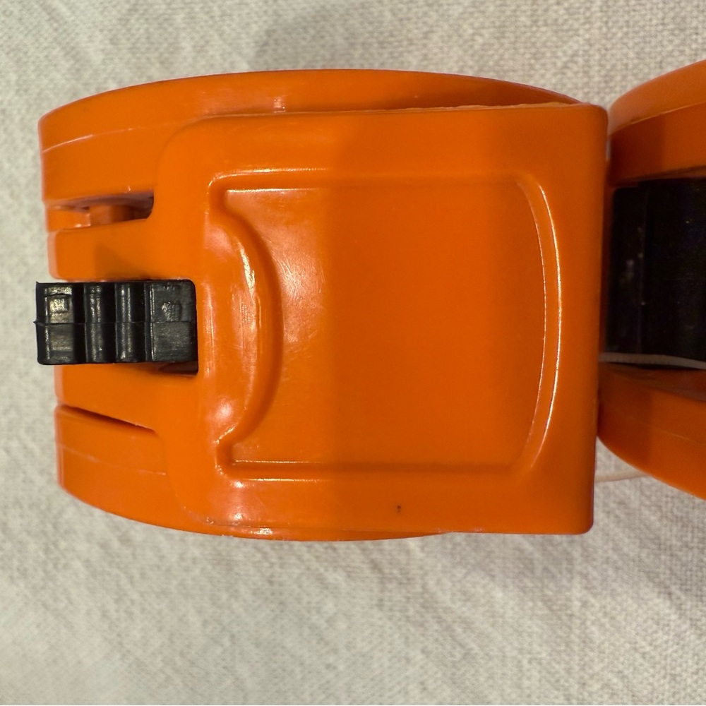 NWOT/ Orange Barbell Clamps - Picture 3 of 4